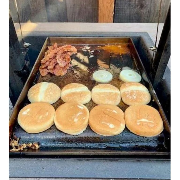 griddle-in-use