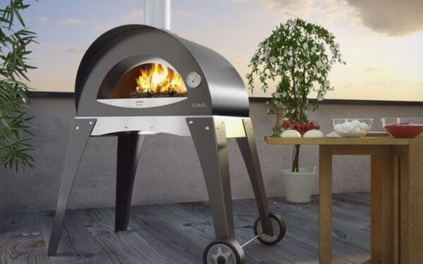 The Ciao is built by the established brand Alfa, whose larger ovens, the 4 Pizze and 5 Minuti, are well-known ovens in Italy and the US.  This outdoor pizza oven combines traditional methods and modern functionality in a cohesive unit that will always impress.