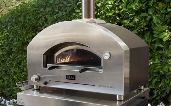 Alfa, an Italian company with a storied tradition of building ovens in their native sun country, has imbued this oven with the knowledge of the craft handed down to them from generations of artisans while maintaining precision, modern efficiency, and effective engineering to build an oven that honors its past, but will last for a lifetime.