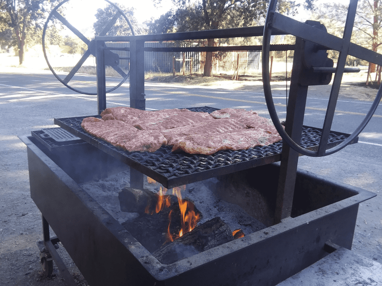 JD FAB GRILL COOKING RIBS