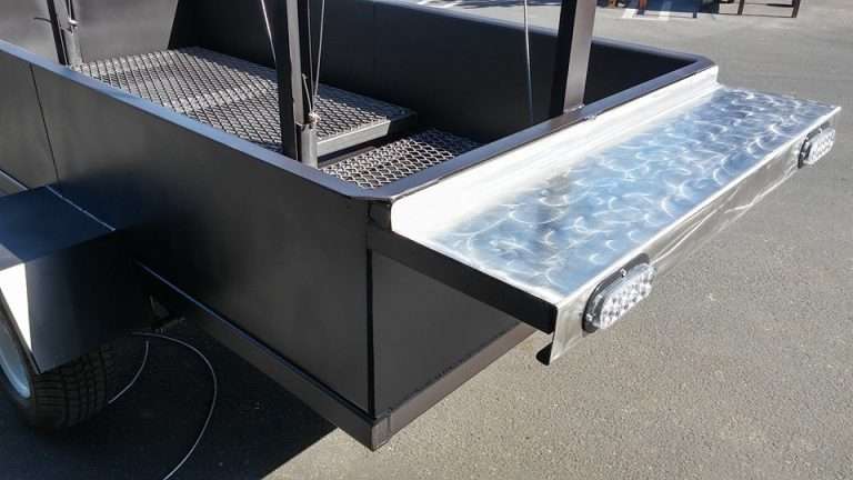 stainless-cutting-board-on-santa-maria-trailer-grill-1